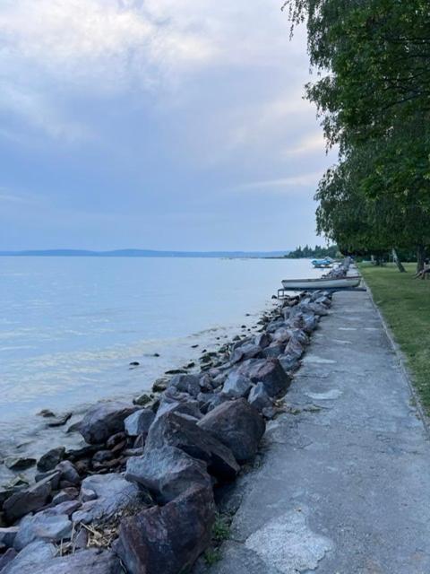 Balatonakarattya Magaspart Exterior foto