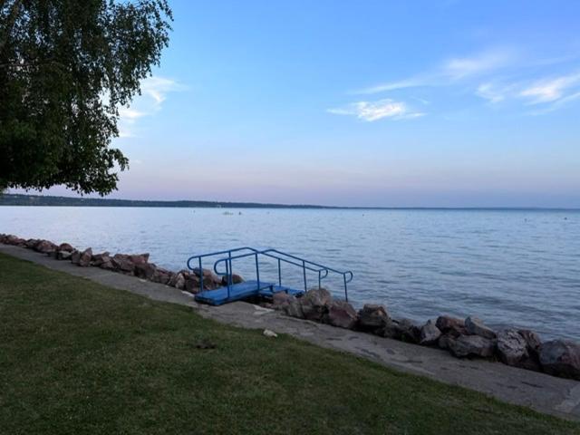 Balatonakarattya Magaspart Exterior foto